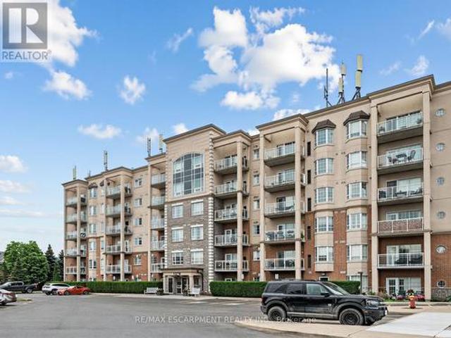 103 1 Costigan Road, Milton, ON, L9T 2K6 condo for sale | Listing ID W13479 | Royal LePage