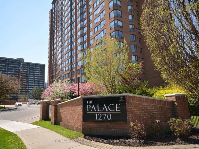 103 1 Maple Crossing Boulevard E, Burlington | 2Beds/2Bath, Condo, $2,650/mo | Condos. Ca