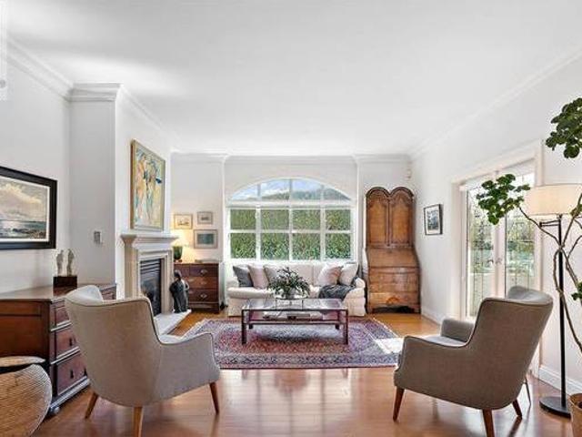 103 2277 Oak Bay Ave Oak Bay British Columbia