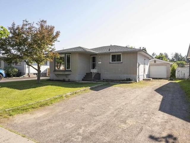 103 Elron Cres, Thunder Bay, ON, P7C 5T2 house for sale | Listing ID TB2601 | Royal LePage