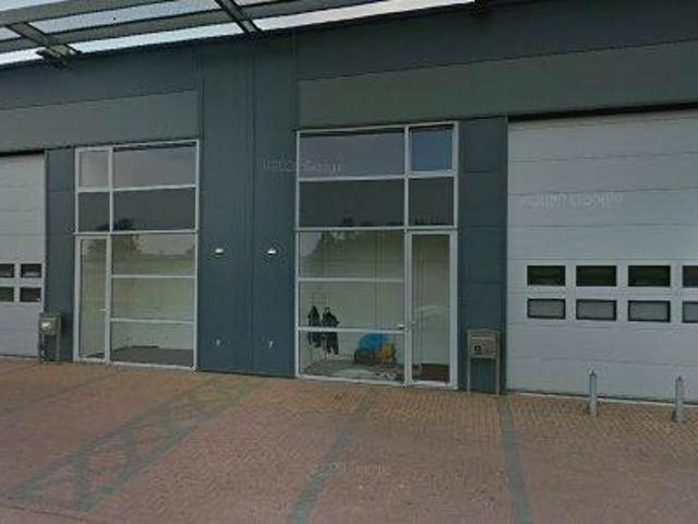 103 m2 office space for rent in Wijdemeren