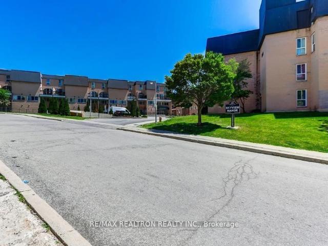 1045 Mornelle Court, Scarborough | 3Beds/2Bath, Townhouse, $2,700/mo | Condos. Ca