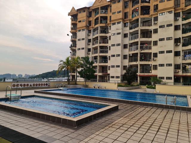 1045sf Nice View 3room 2 bathroom Ixora Apartment Kepong