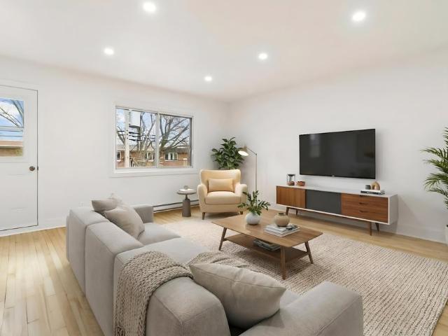 10464 Av. Plaza