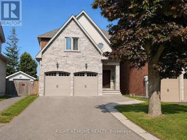 1049 Greaves Avenue, Mississauga, ON, L5E 1W4 house for sale | Listing ID W13413 | Royal LePage