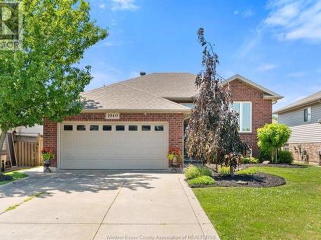 1040 King Louis Street, Lakeshore, ON, N0R 1A0 house for sale | Listing ID 26016 | Royal LePage