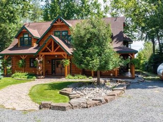 1040 7Th Heaven Lane, Bracebridge. Muskoka N, ON, P1L 1X2 Luxury House for sale | Listing ID X13585 | Royal LePage Carriage Trade Luxury Properties