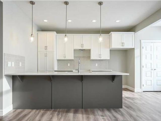 1043 GOLDFINCH WY NW Edmonton Alberta