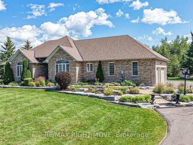 1043 Hurlwood Lane, Severn, ON, L3V 6H4 house for sale | Listing ID S13709 | Royal LePage