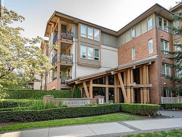 104 1111 E 27th Street North Vancouver, British Columbia