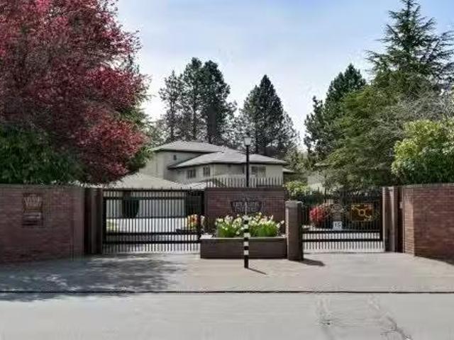 104 2345 Cedar Hill Cross Rd, Oak Bay, BC, V8P 5M8 house for.