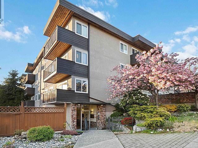 104 241 St. Andrews Avenue North Vancouver, British Columbia