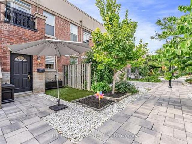 104 55 Halton Street, Toronto, ON, M6J 1R5 townhouse for sale | Listing ID C13552 | Royal LePage