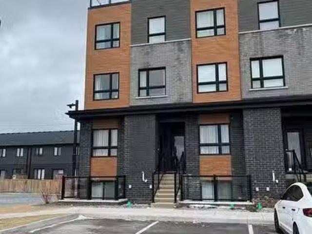 104 6705 Cropp Street, Niagara Falls Morrison, ON, L2E 0C1.