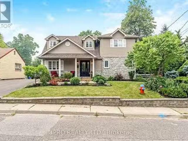 104 Charles Street, Halton Hills, ON, L7G 2M9 house for sale.