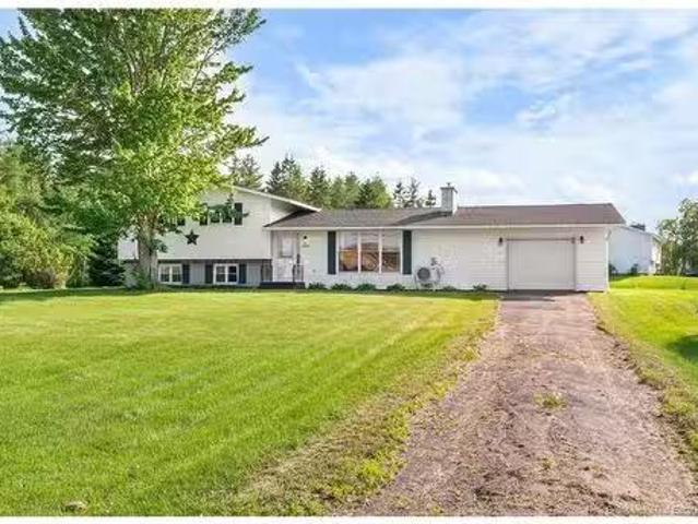 104 Evangeline St, Bouctouche, NB, E4S 3E5 house for sale L.
