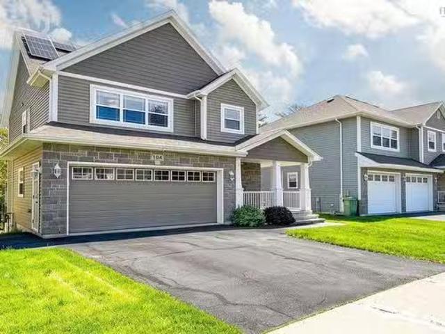 104 Hollyhock Way, Bedford, NS, B4B 0H6 house for sale List.