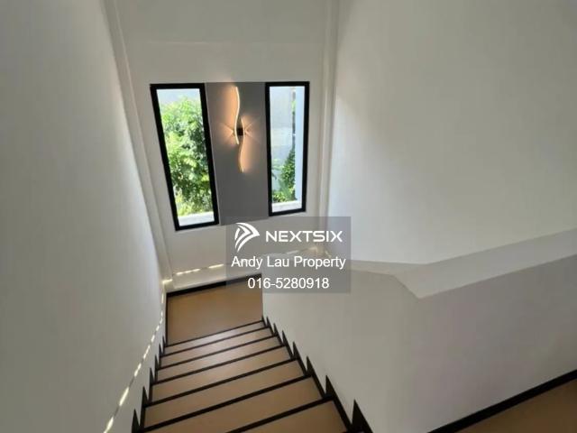 104 Jalan Landak @ Taman Abad 1 Storey Terrace House 22x70 = 1540sqft 3 Bed 2 Bath Freehold Non Bumi Intermediate Facing West Fully Renovated Selling Price: RM 758K