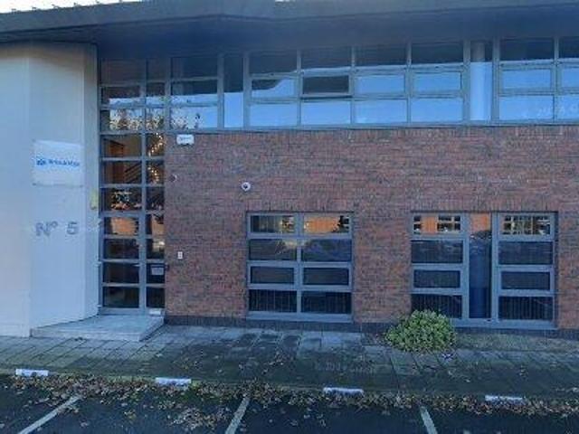 104 m2 office space for rent in Dublin 14