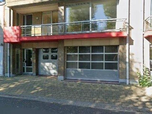 104 m2 office space for sale in Lokeren