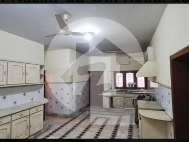 10/4 Nazim ud Din Road: 1022 Yards, 6 Bedrooms, Double Unit, Great Renovation Potential, Price 34.50 Crores