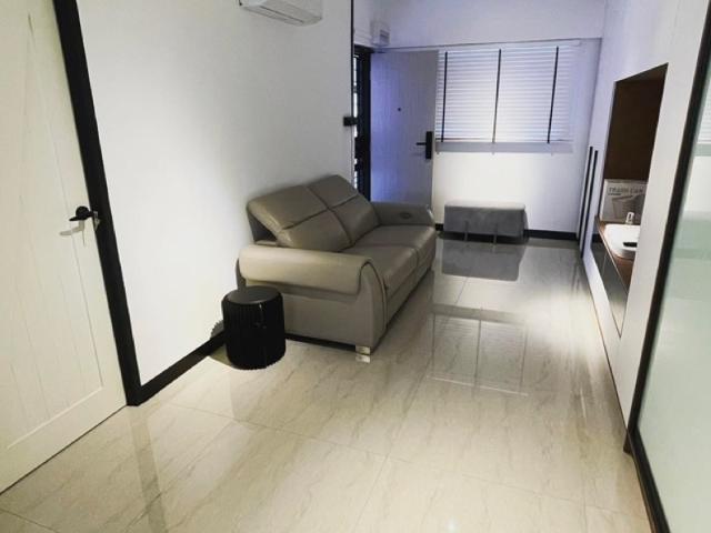 104 Potong Pasir Avenue 1 HDB Apartment For Sale, $650,000, 2 Bed 2 Bath 796 sqft $817.00 psf