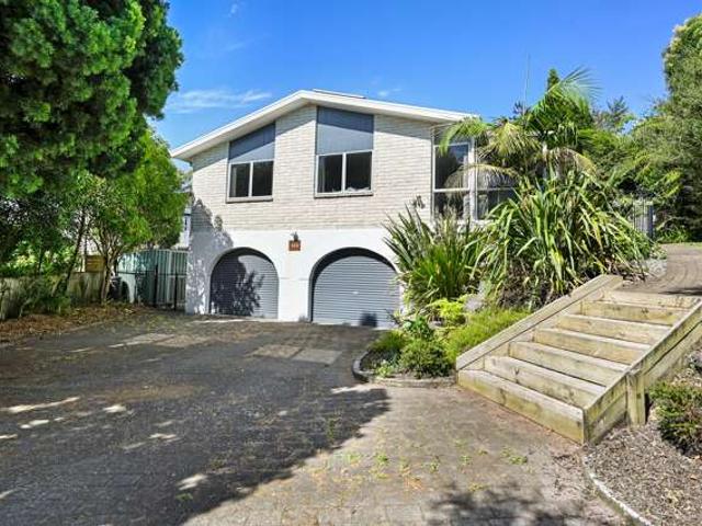 104 Poaka Avenue, Dinsdale, Hamilton City