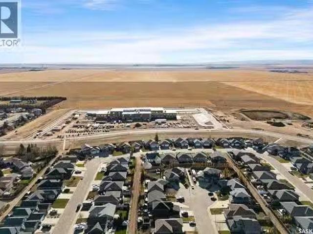 104 Wellington Drive, Moose Jaw, SK, S6K 1C5 vacant land for.