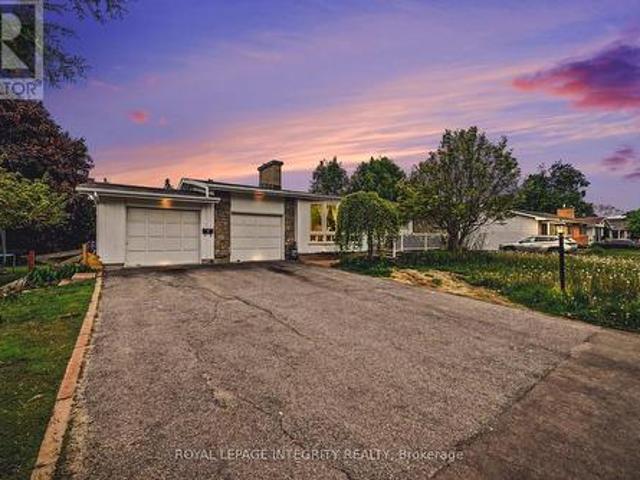 104 Viewmount Drive, Ottawa, ON, K2G 3C1 house for sale | Listing ID X13428 | Royal LePage