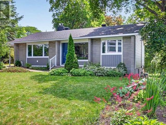1054 Chelsea Drive, Ottawa, ON, K1K 0M8 house for sale | Listing ID X13495 | Royal LePage