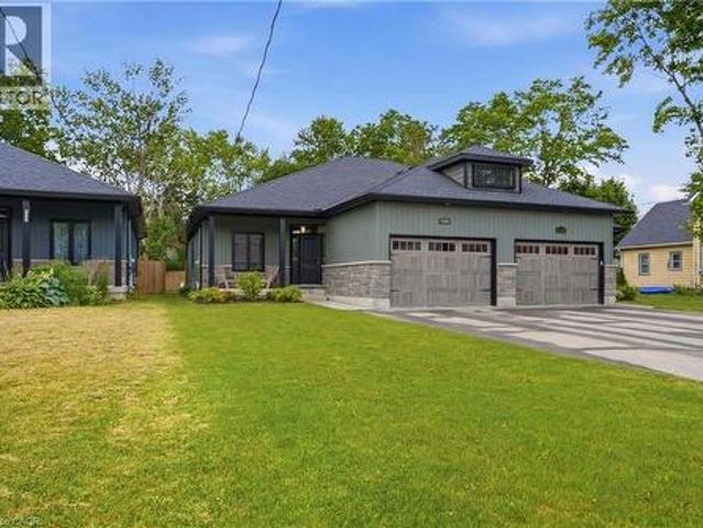 1055 Bay Street, Port Rowan, ON, N0E 1M0 house for sale | Listing ID 40846 | Royal LePage