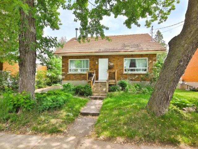 1055 Rue St Jacques, Longueuil Le Vieux Longueuil, QC, J4H 3E3 house for sale | Listing ID 23296 | Royal LePage