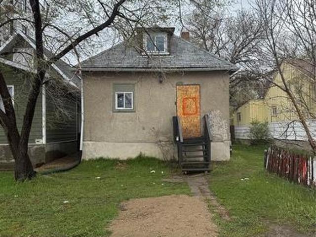 1056 Angus Street, Regina, SK, S4T 1Y3 house for sale | Listing ID SK038549 | Royal LePage