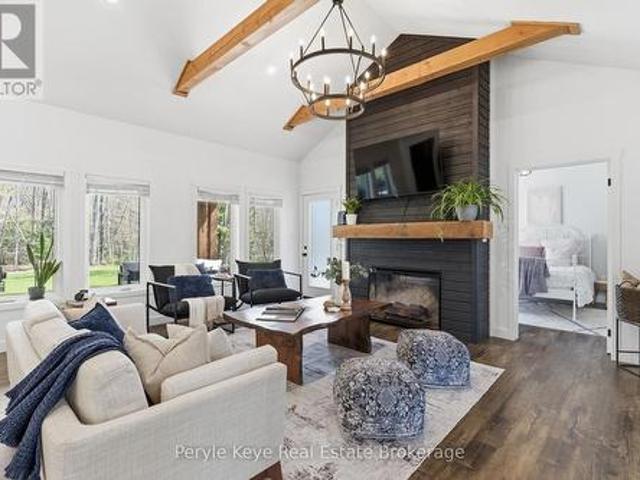 1056 Xavier Street, Gravenhurst Morrison, ON, P0E 1G0 house for sale | Listing ID X13141 | Royal LePage