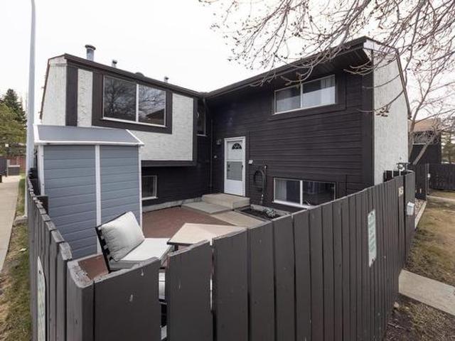 1058 Knottwood Road E, Edmonton, AB, T6K 3R4 townhouse for sale | Listing ID E4434 | Royal LePage