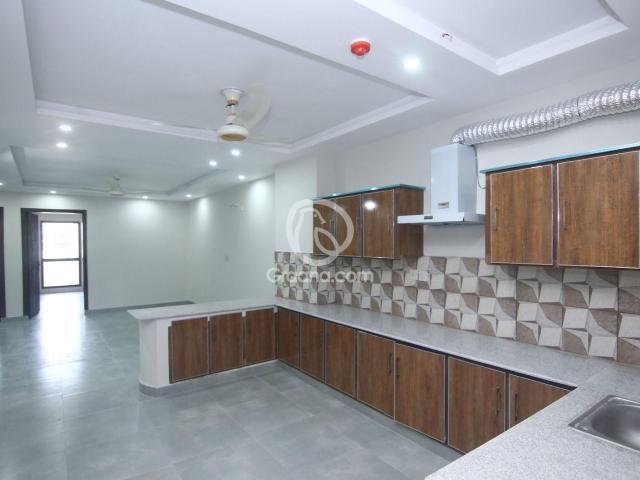 1050 Ft² Flat for Sale