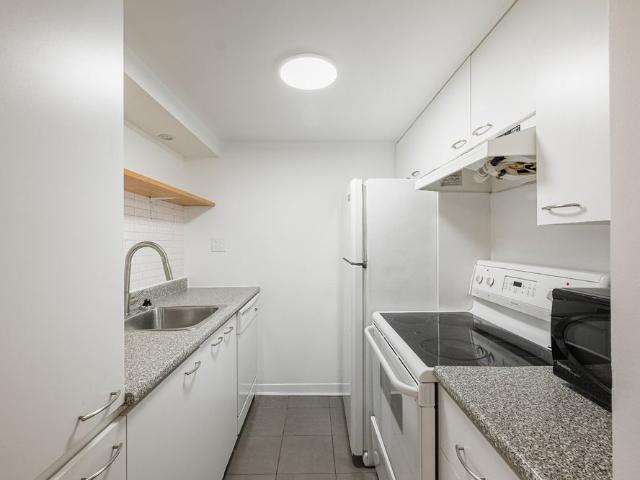 1050 Rue St Timothée