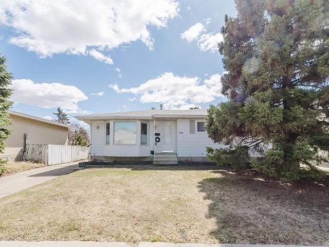 1051 A Avenue, Edmonton, AB, T6J 2H7 house for sale | Listing ID E4485 | Royal LePage