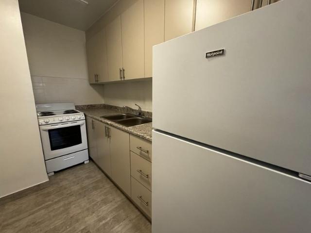 1051 1061 Seneca Avenue Studio Apartment for Rent at 1051 Seneca Ave, Mississauga, ON L5G 3X6 Lakeview