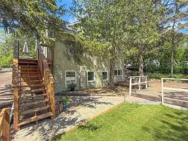 1052 1St Street N, Brandon, MB, R7A 2L4 house for sale List.