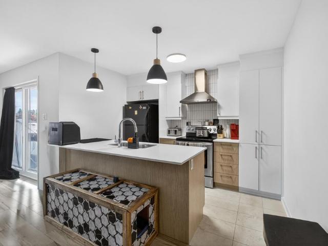 1053 Rue Principale