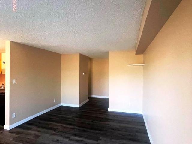 #105 10917 109 Street Northwest 2 Bedroom Apartment for Rent at 10917 109 St Nw, Edmonton, AB T5H 3C2 Central McDougall