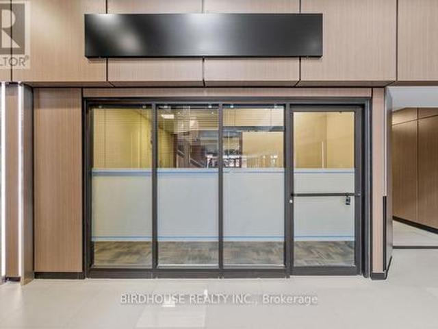 105 189 Kent Street W, Kawartha Lakes Lindsay, ON, K9V 5G6 commercial for lease | Listing ID X12110 | Royal LePage