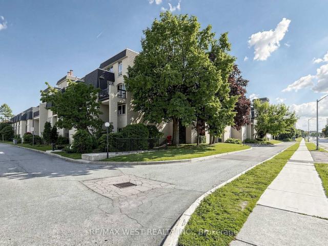 105 1 Bloor Street, Mississauga | 4Beds/2Bath, Townhouse, $494,500 | Condos. Ca