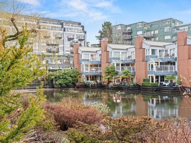 105 1 Island Park Walk, Vancouver, BC, V6H 3Z8 Single Family Property For Sale | Listing ID R3094 | Royal LePage