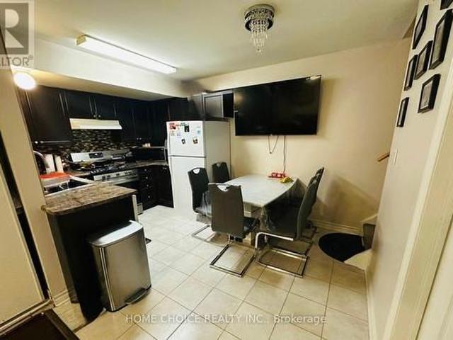 105 1 Markham Road, Toronto, ON, M1B 2Z7 townhouse for sale | Listing ID E12846 | Royal LePage