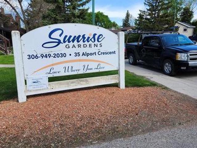 105 39 Rodenbush Drive, Regina, SK, S4R 7W7 townhouse for sa.