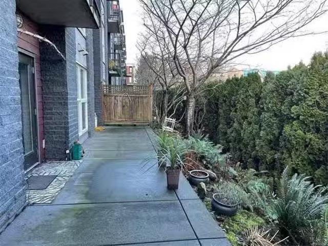 105 555 Franklyn St, Nanaimo, BC, V9R 2X9 Single Family Prop.