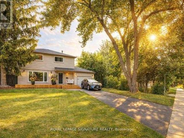 105 Catalina Drive, Toronto, ON, M1M 1K7 house for sale | Listing ID E13424 | Royal LePage