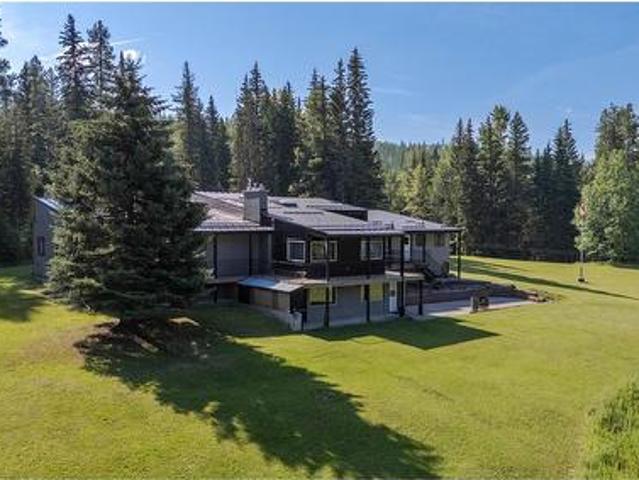 105 Castle Mountain Road, Fernie, BC, V0B 1M4 house for sale | Listing ID 10383 | Royal LePage